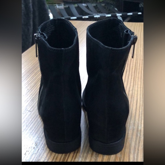 Kenneth Cole Reaction Black Lift-It Booties Boots 7 - Picture 3 of 7